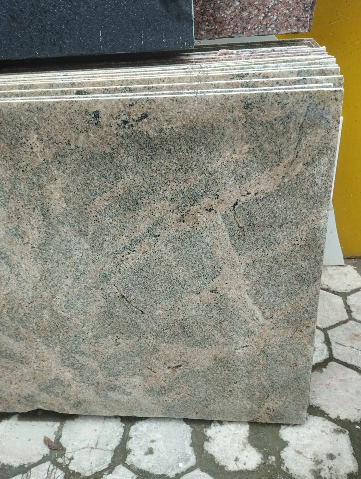 Premium Polished Grey Granite Slab for Countertops and Flooring