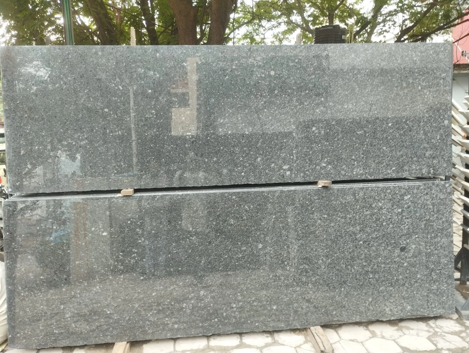 Premium Polished Grey Granite Slab for Countertops and Flooring