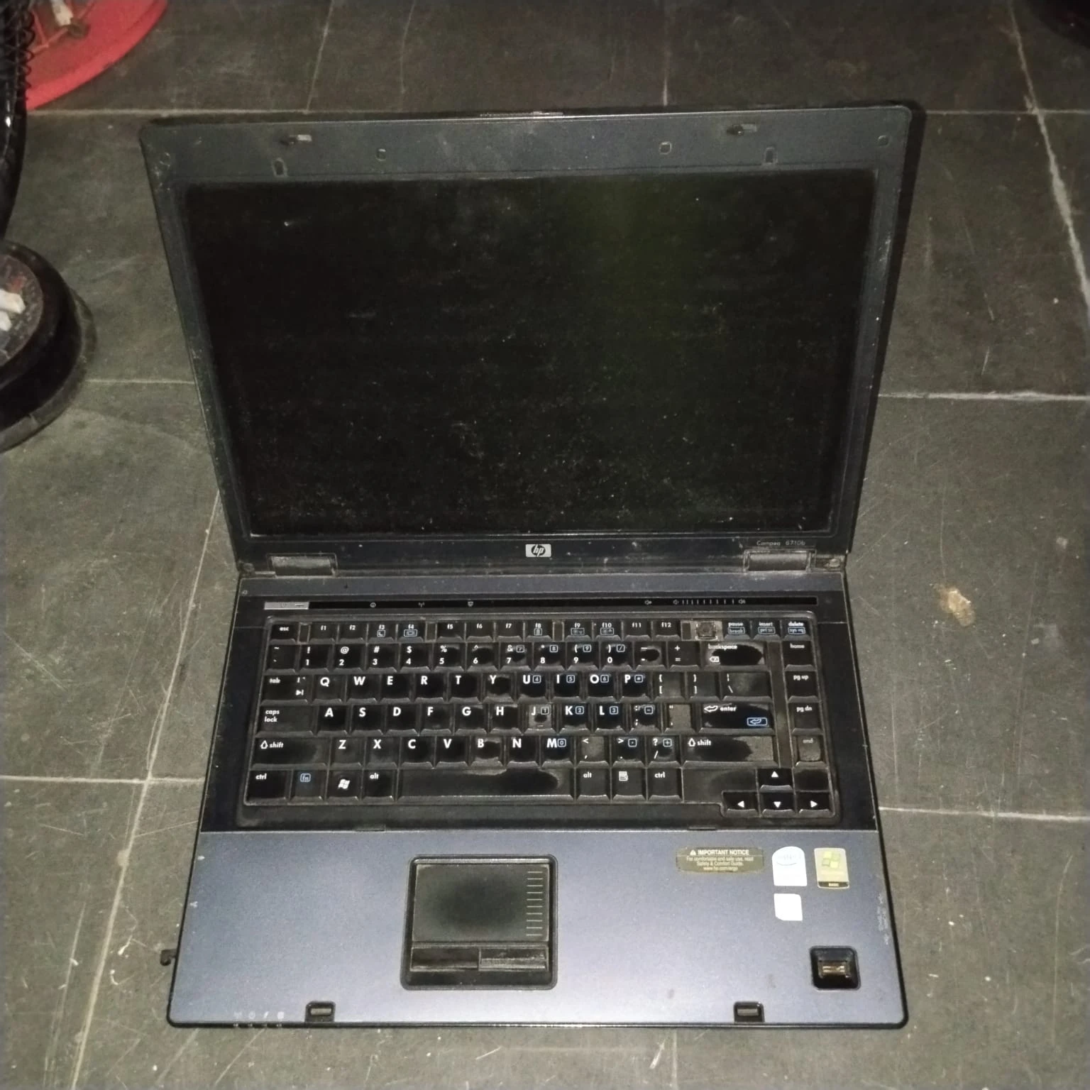 Vintage HP Compaq Laptop Computer